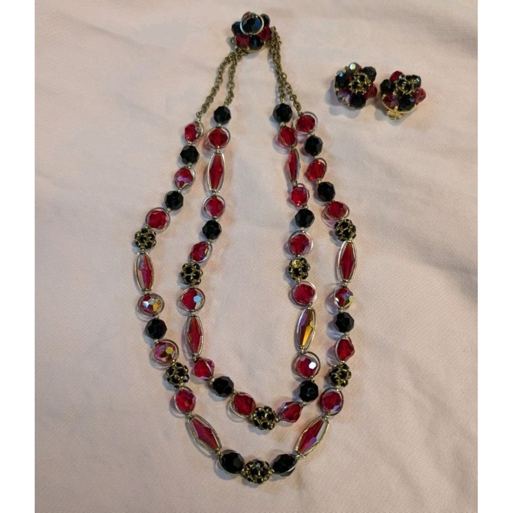Vtg Vendome Style RED Black Beads Gold Tone Double Necklace & Clip Earrings